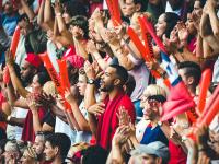 FBsports-国际足球赛事场面激动人心，球迷欢欣鼓舞的简单介绍