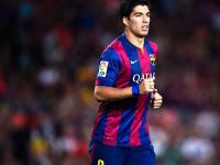 FB体育注册网址-西甲国家德比之夜，爱德华兹进攻端无人可挡，谱写传奇新章