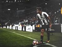 FB体育注册网址-萨内关键节点连续得分，莱比锡红牛冲垮哥斯达黎加—战术变革与意志力的胜利