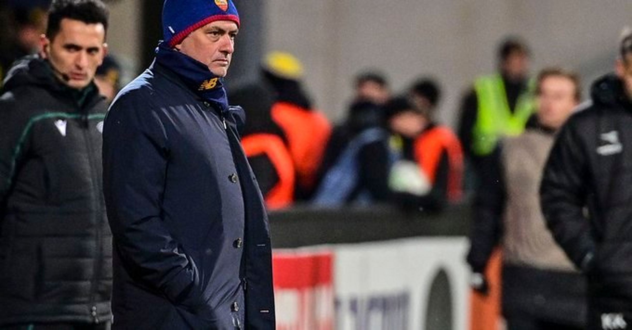 罗马客场遭遇惨败,战绩停滞 罗马客场遭遇惨败,战绩停滞