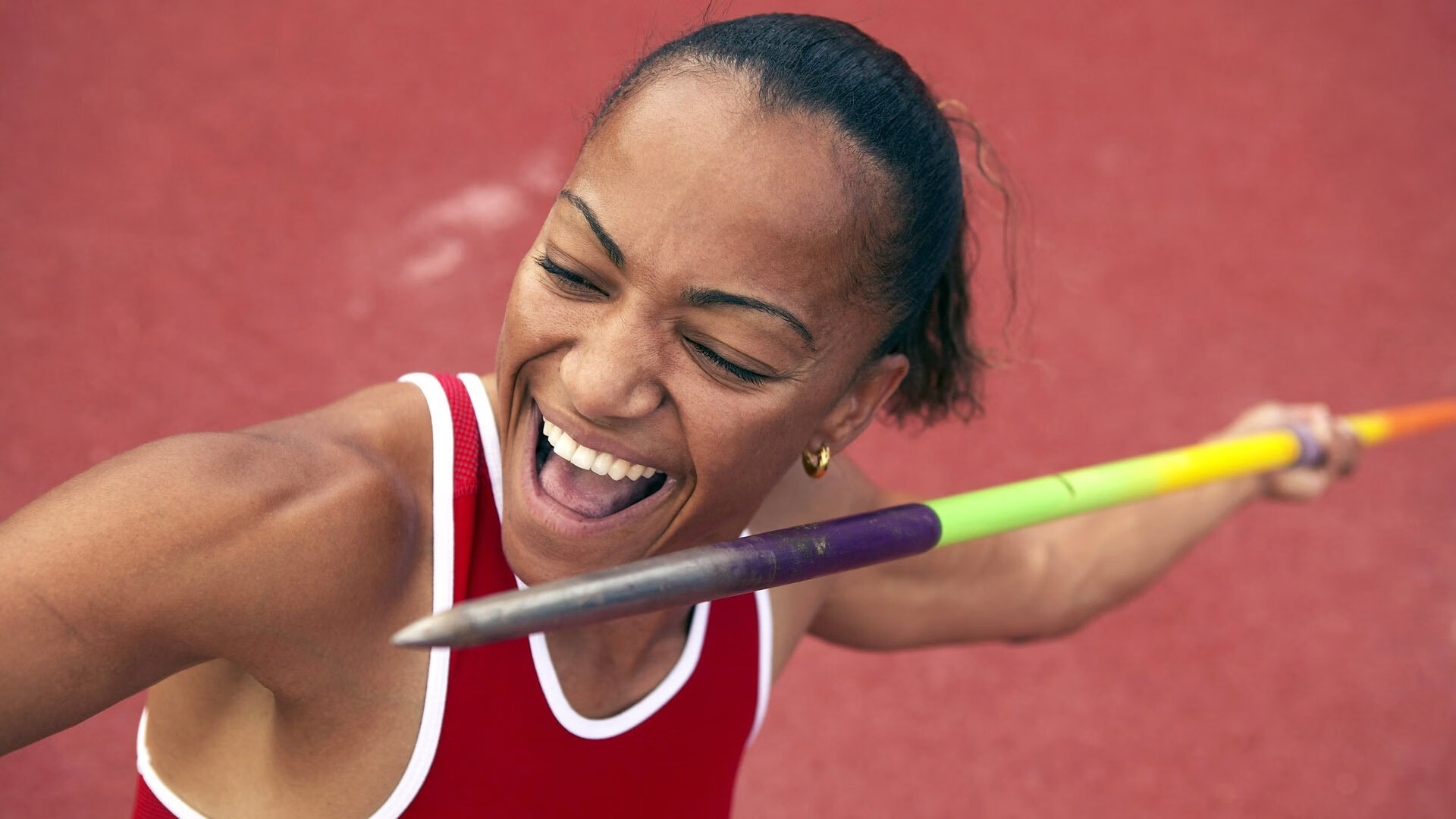 当深圳的雨夜遇见锡安，一场篮球与城市的双重奇迹