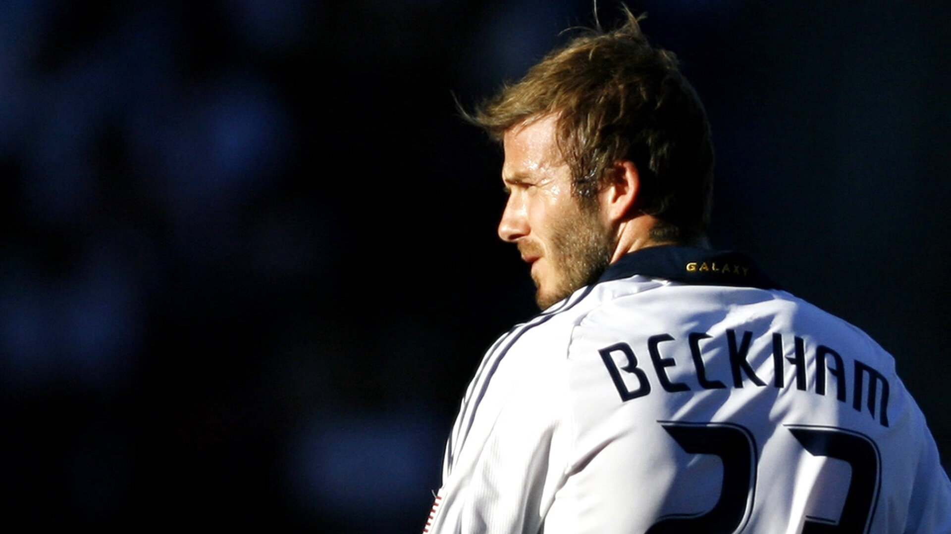 拉梅洛·鲍尔决胜时刻接管比赛，公牛客场力克雄鹿晋级