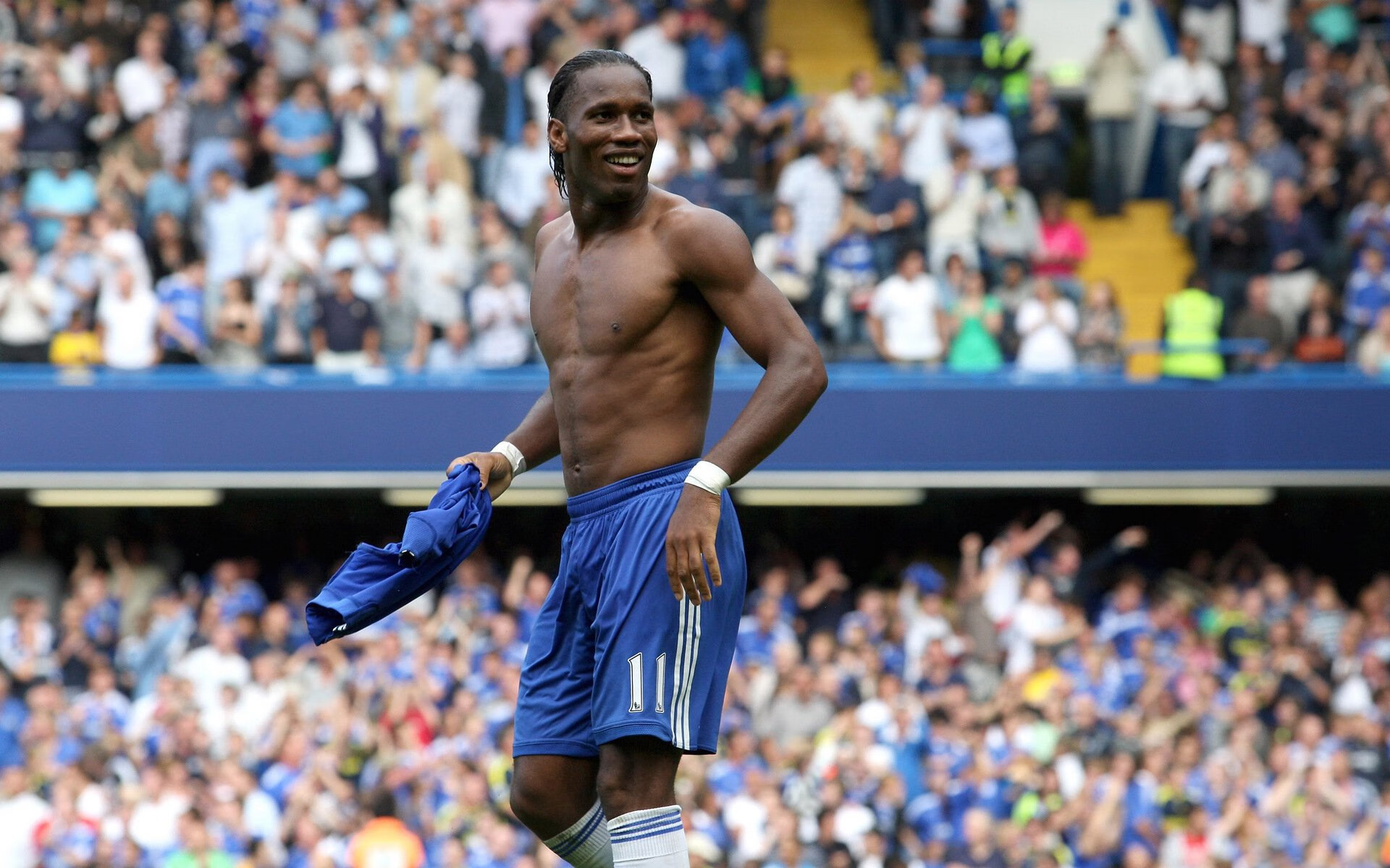 卡塞米罗一锤定音,波兰掀翻日本的战术革命与关键先生哲学